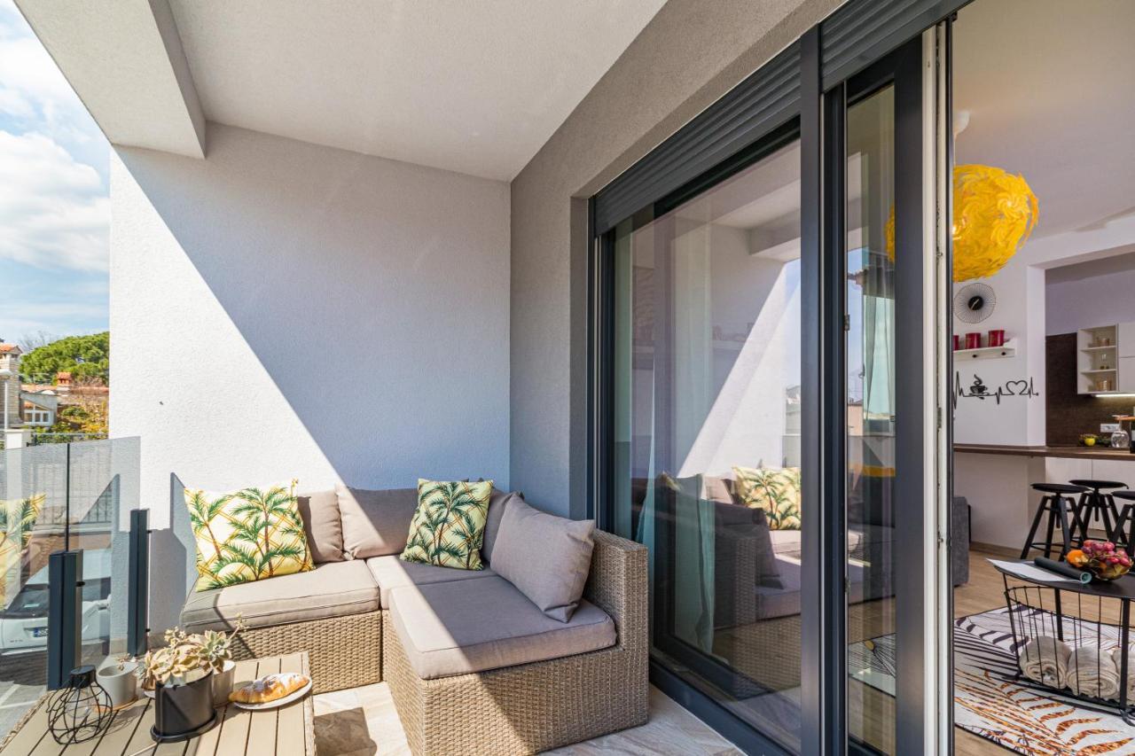 Apartment M****, New City Apartment + Parking Pula Exterior photo